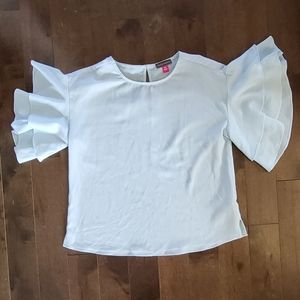 VINCE CAMUTO | Light Blue Blouse